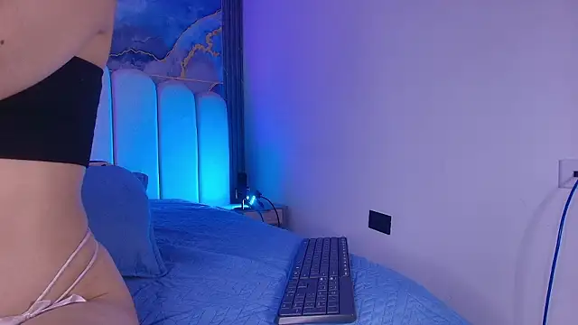 abbyrouss  online show from 02-26-26, 03:05