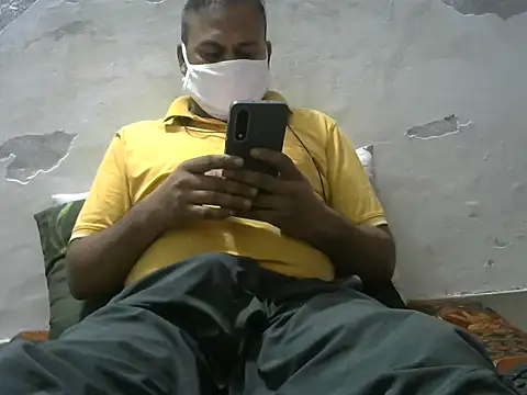 Famit025 online show from 02-20-26, 06:08