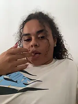 Snapshot of ___seusegredo chatting on 02-10-26, 03:27 seusegredo online show from 02-10-26, 03:27