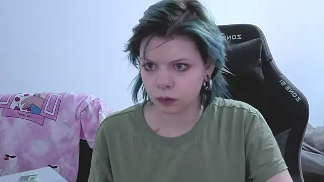 Snapshot of Alice_Zev chatting on 09-09-25, 07:35 Alice Zev online show from 09-09-25, 07:35