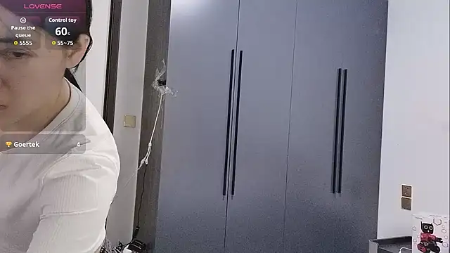 luckckcj online show from 10-03-25, 08:33