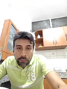 Snapshot of Mac50rus chatting on 09-20-25, 03:51 Mac50rus online show from 09-20-25, 03:51