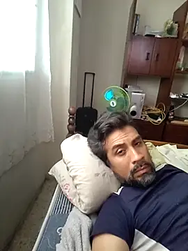 Snapshot of Mac50rus chatting on 11-18-25, 06:56 Mac50rus online show from 11-18-25, 06:56