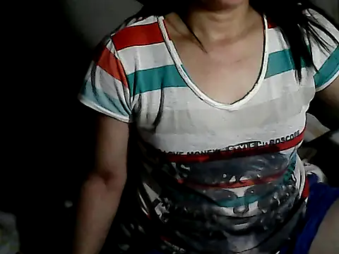 yoursPinayMama1682 online show from 09-20-25, 12:11