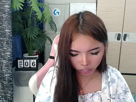 Snapshot of cutie_milker chatting on 02-06-26, 09:45 cutie milker online show from 02-06-26, 09:45