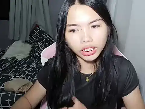 Snapshot of cutie_milker chatting on 05-12-26, 03:09 cutie milker online show from 05-12-26, 03:09