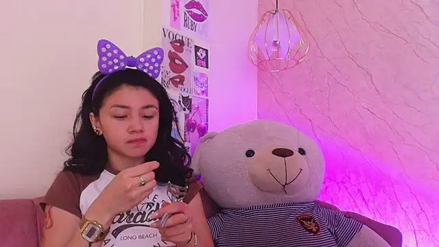 april bennett online show from 11-14-25, 12:26