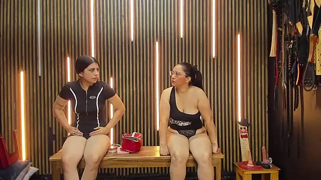 VantablackBDSMShow  online show from 04-06-26, 12:17