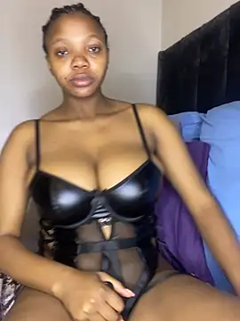 MilfBoobsxx online show from 03-26-26, 03:45