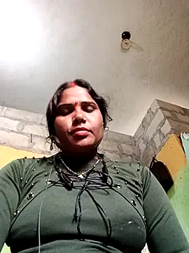 SweetKomal89 online show from 10-28-25, 04:27