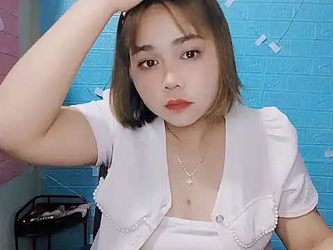 Snapshot of Nhan7868 chatting on 09-13-25, 02:17 Nhan7868 online show from 09-13-25, 02:17