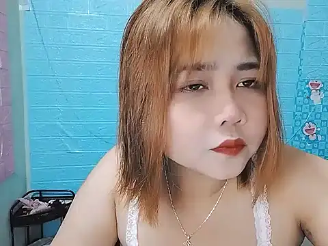 Snapshot of Nhan7868 chatting on 10-15-25, 11:43 Nhan7868 online show from 10-15-25, 11:43