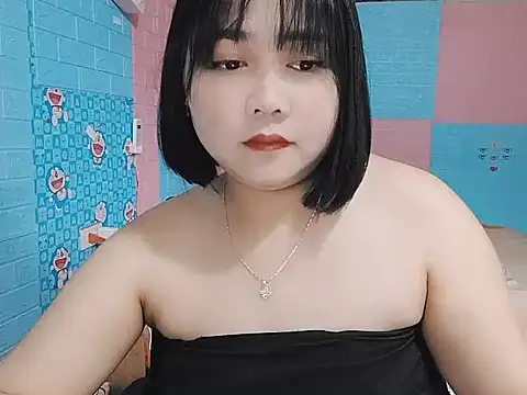 Snapshot of Nhan7868 chatting on 10-31-25, 04:13 Nhan7868 online show from 10-31-25, 04:13