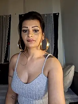 Pillango1212 online show from 01-12-26, 11:59