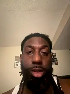 Snapshot of bigbd94 chatting on 09-29-25, 08:13 bigbd94 online show from 09-29-25, 08:13