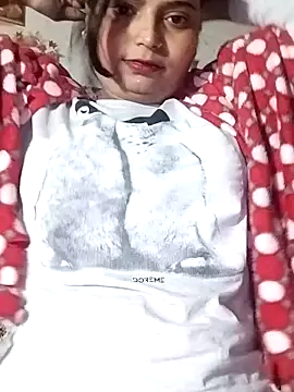 Hot-Pooja25 online show from 02-08-26, 12:58