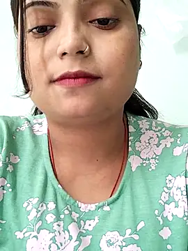 Snapshot of Hot-Pooja25 chatting on 05-07-26, 04:07 Hot-Pooja25 online show from 05-07-26, 04:07