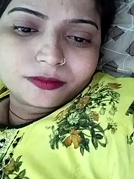 Snapshot of Hot-Pooja25 chatting on 05-07-26, 04:23 Hot-Pooja25 online show from 05-07-26, 04:23