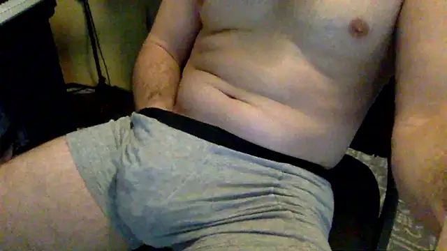 Snapshot of cumhang1001 chatting on 10-30-25, 06:41 cumhang1001 online show from 10-30-25, 06:41