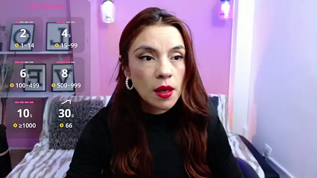 KendallWood  online show from 11-30-25, 12:42