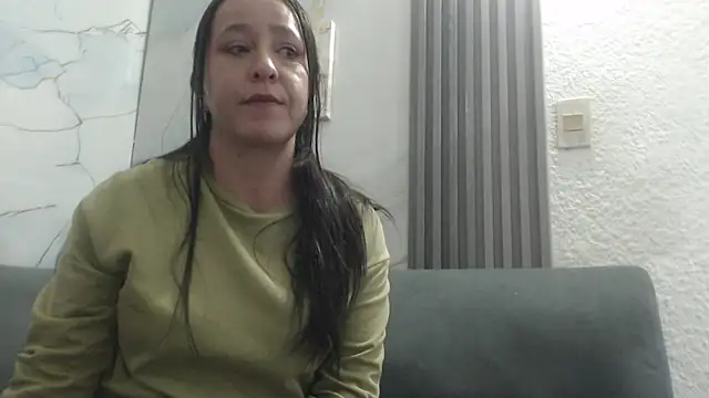 Snapshot of MelissaCooper__ chatting on 09-15-25, 08:31 MelissaCooper online show from 09-15-25, 08:31