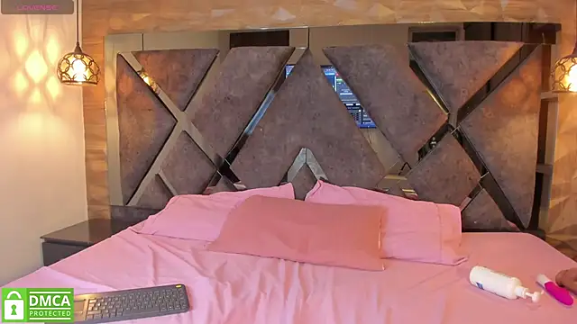 Sussy Vixen online show from 02-12-26, 05:13