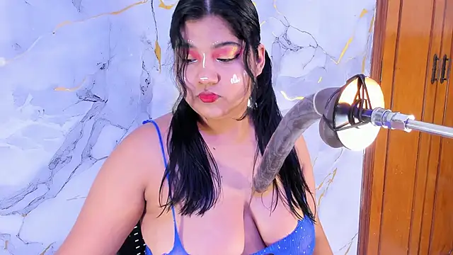 mysticlatina1 online show from 04-15-26, 11:50