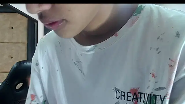 Snapshot of BrindyMichell chatting on 09-25-25, 08:01 BrindyMichell online show from 09-25-25, 08:01