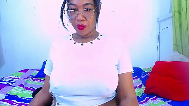 Snapshot of Gracce-Smith chatting on 10-30-25, 11:55 Gracce-Smith online show from 10-30-25, 11:55