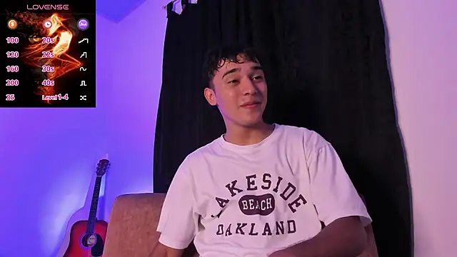 Snapshot of Austin_Cardieff_ chatting on 09-13-25, 01:27 Austin Cardieff online show from 09-13-25, 01:27