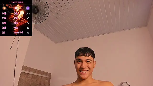 Snapshot of Austin_Cardieff_ chatting on 10-21-25, 08:20 Austin Cardieff online show from 10-21-25, 08:20