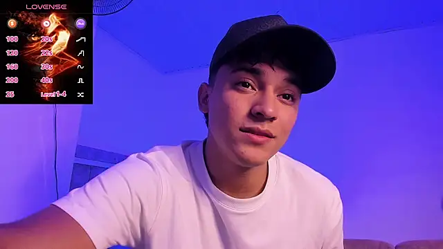 Snapshot of Austin_Cardieff_ chatting on 10-22-25, 08:08 Austin Cardieff online show from 10-22-25, 08:08