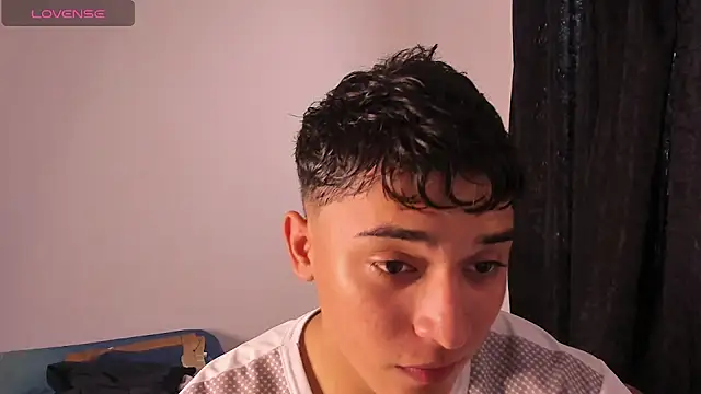 Snapshot of Austin_Cardieff_ chatting on 11-04-25, 07:57 Austin Cardieff online show from 11-04-25, 07:57