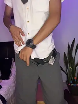 Snapshot of Boyxcock7 chatting on 09-11-25, 05:18 Boyxcock7 online show from 09-11-25, 05:18