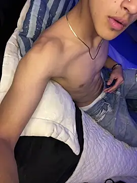 Snapshot of Boyxcock7 chatting on 10-26-25, 01:33 Boyxcock7 online show from 10-26-25, 01:33