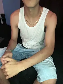 Snapshot of Boyxcock7 chatting on 11-12-25, 01:39 Boyxcock7 online show from 11-12-25, 01:39