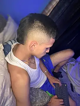 Snapshot of Boyxcock7 chatting on 11-24-25, 07:02 Boyxcock7 online show from 11-24-25, 07:02