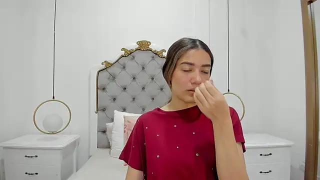 Skylerwhite02 online show from 04-10-26, 03:34