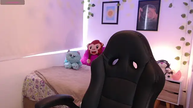 MarilynWhite  online show from 09-27-25, 04:45