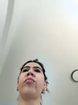 Snapshot of Gringo_XXX_Latina chatting on 05-08-26, 04:56 Gringo XXX Latina online show from 05-08-26, 04:56