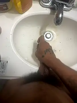 Snapshot of Cartyiii chatting on 10-12-25, 08:02 Cartyiii online show from 10-12-25, 08:02