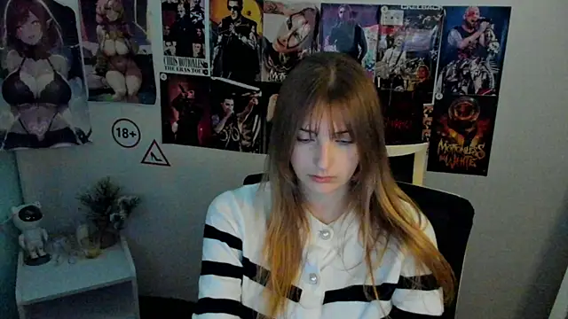 Snapshot of NeyliDream chatting on 10-17-25, 06:05 NeyliDream online show from 10-17-25, 06:05