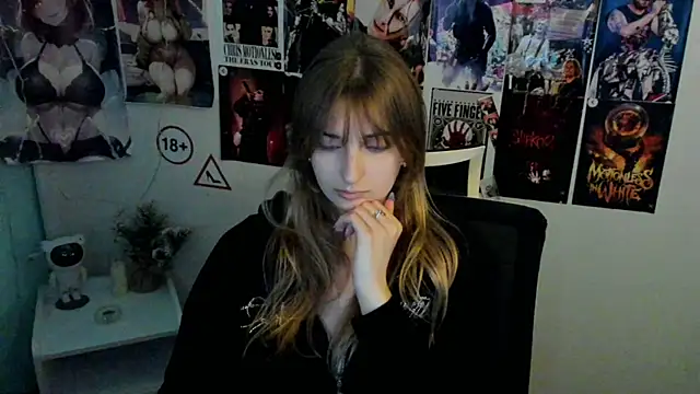 Snapshot of NeyliDream chatting on 10-22-25, 12:16 NeyliDream online show from 10-22-25, 12:16