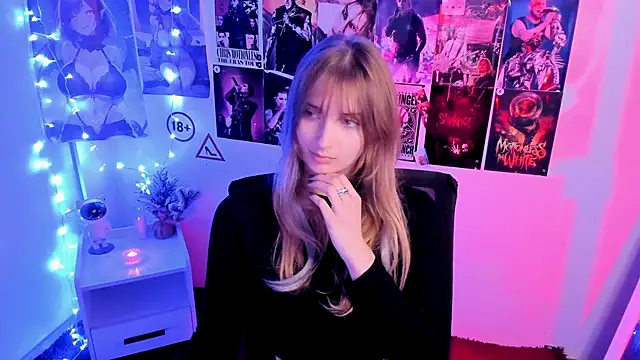 Snapshot of NeyliDream chatting on 10-23-25, 06:34 NeyliDream online show from 10-23-25, 06:34