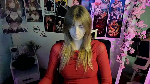 Snapshot of NeyliDream chatting on 11-26-25, 01:12 NeyliDream online show from 11-26-25, 01:12