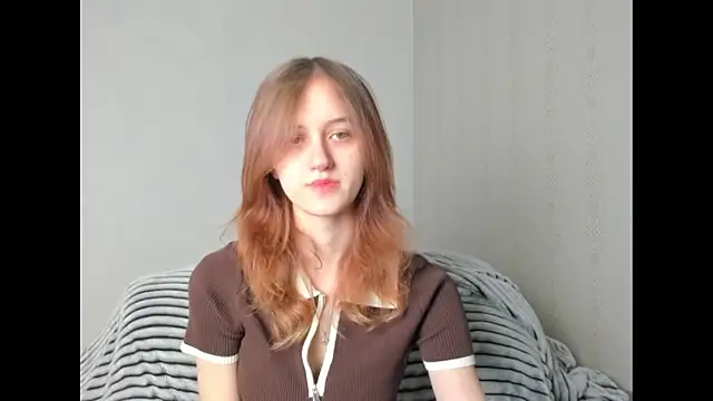 Snapshot of dreamy_pollyyy chatting on 01-12-26, 02:39 dreamy pollyyy online show from 01-12-26, 02:39