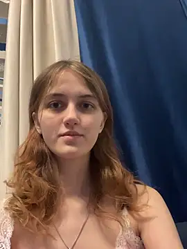 Snapshot of dreamy_pollyyy chatting on 02-08-26, 05:27 dreamy pollyyy online show from 02-08-26, 05:27