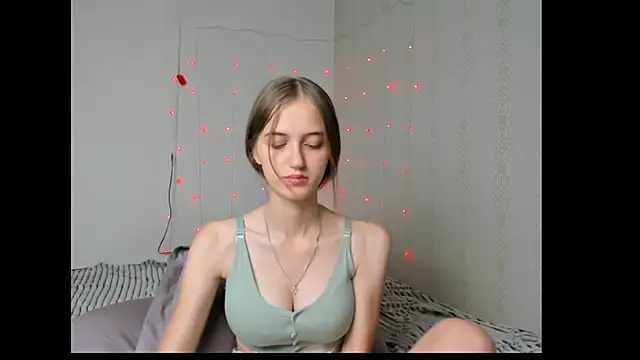 dreamy pollyyy online show from 07-04-26, 12:17