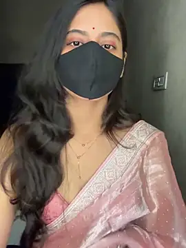 Snapshot of Tanya-mittal chatting on 10-18-25, 11:27 Tanya-mittal online show from 10-18-25, 11:27