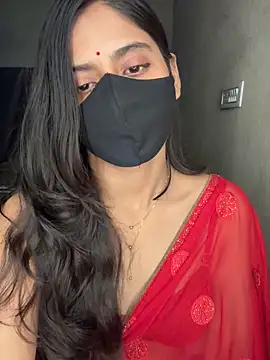 Snapshot of Tanya-mittal chatting on 10-25-25, 03:25 Tanya-mittal online show from 10-25-25, 03:25